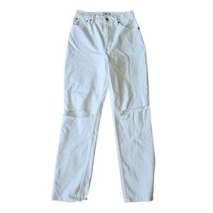 Abercrombie & Fitch White Ultra High Rise 90s Straight Distressed Jeans Size 8